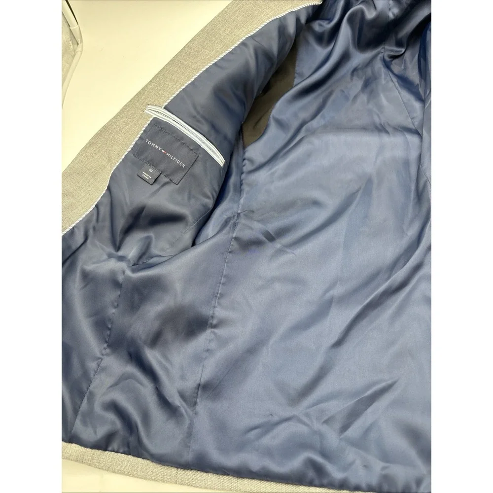Tommy Hilfiger this product